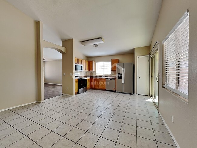 Photo - 6323 W Winslow Ave