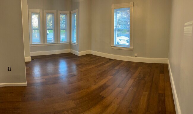 Photo - 192-1 High St Unit 1