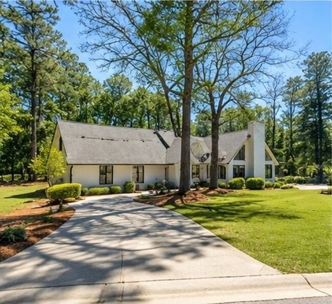 2900 Middlesex Rd