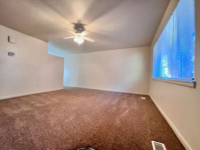 Photo - 1526 N 25th St Unit 607