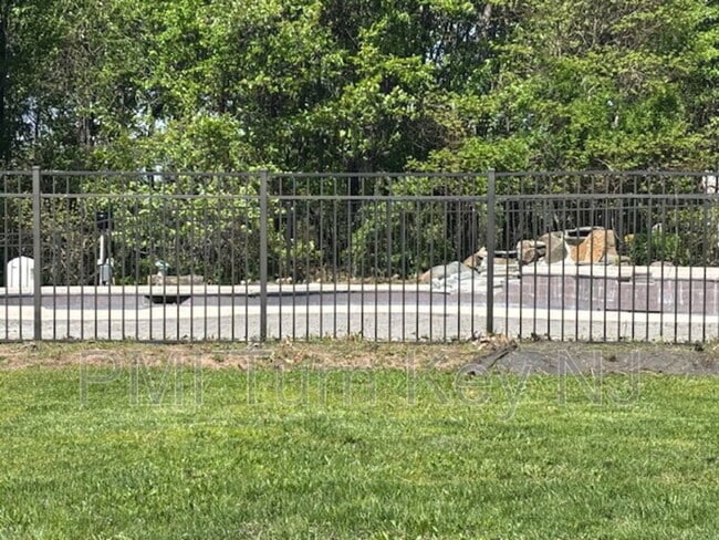Photo - 127 Stockton Ave