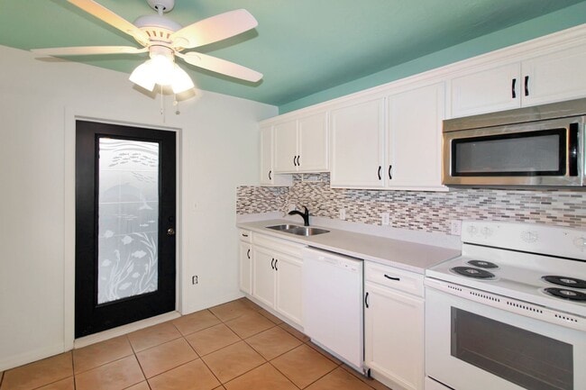 Photo - South Venice Annual Home for Rent