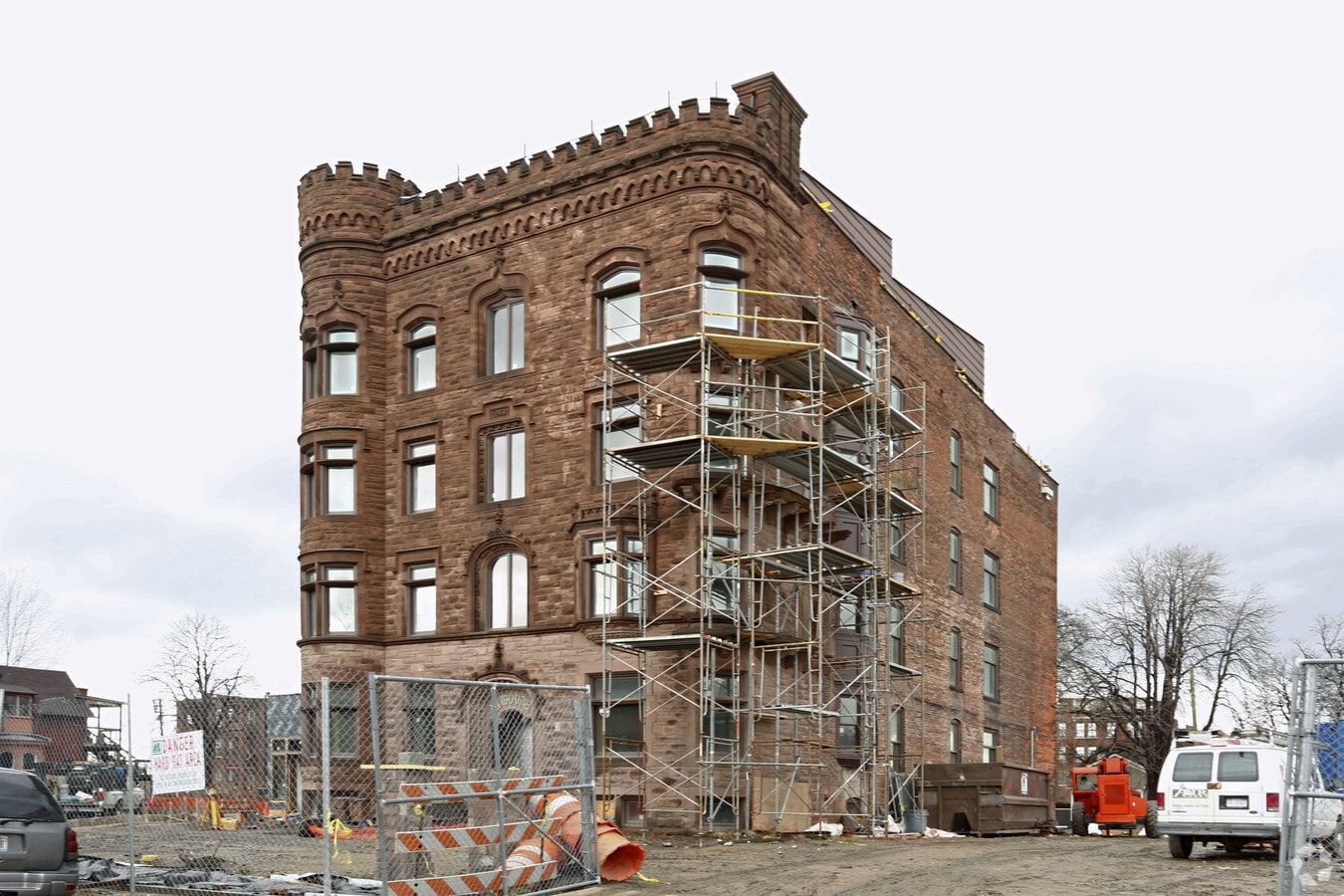 Photo - El Moore Apartments
