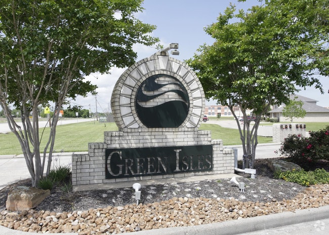 Green Isle Townhomes - Green Isle Townhomes