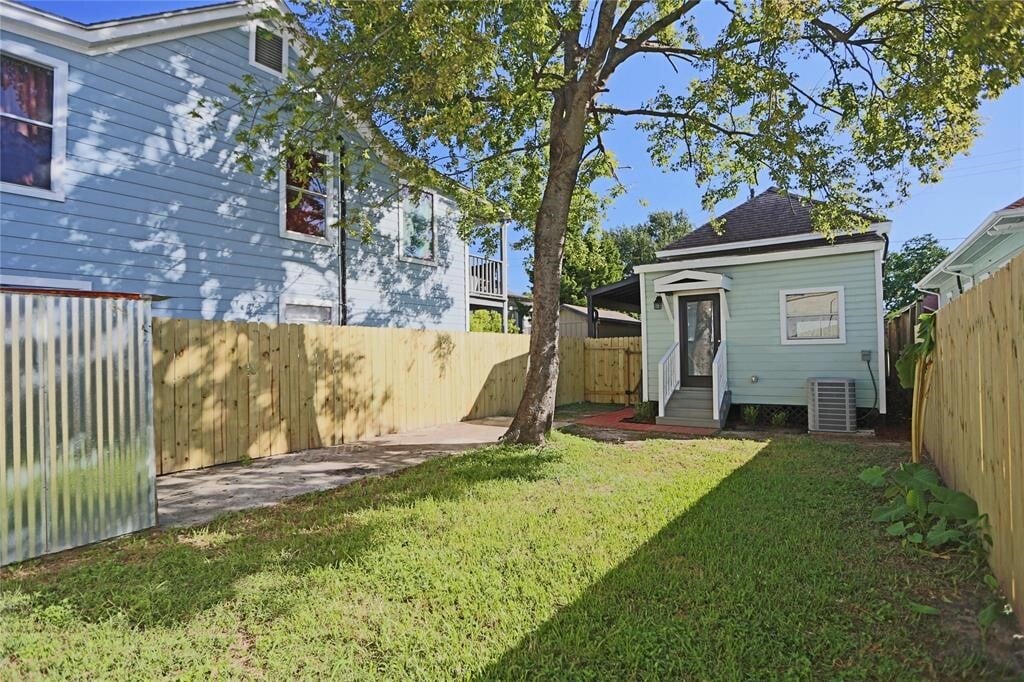 Photo - 2119 Freeman St