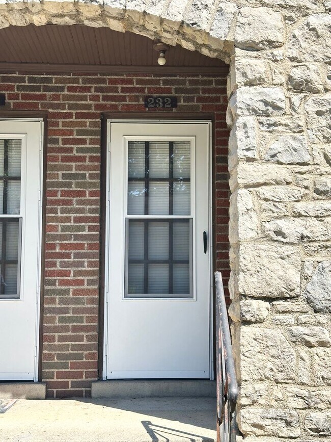 Photo - 230-232 W Pacemont Unit 232 W pacemont