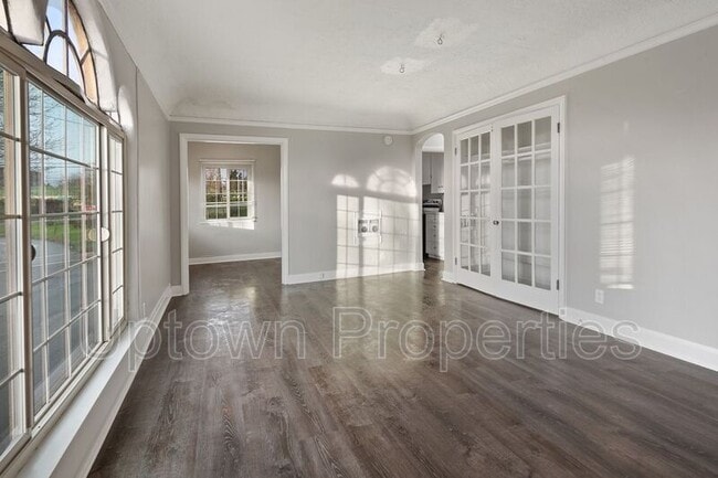 Photo - 1344 NE 68th Ave