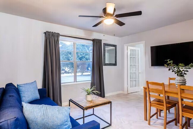 109 Fargo St Unit B