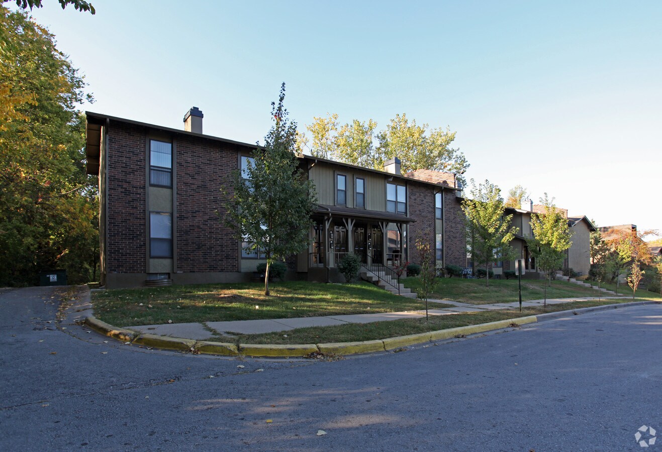 Northland Village Apartments - Northland Village Apartments