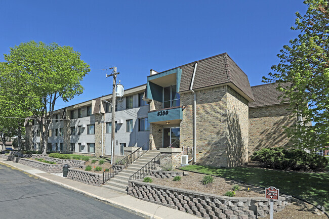 Stanley Court Apartments - Stanley Court Apartments