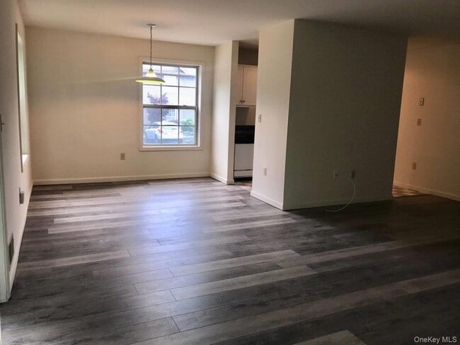 Photo - 194 E Main St Unit 19