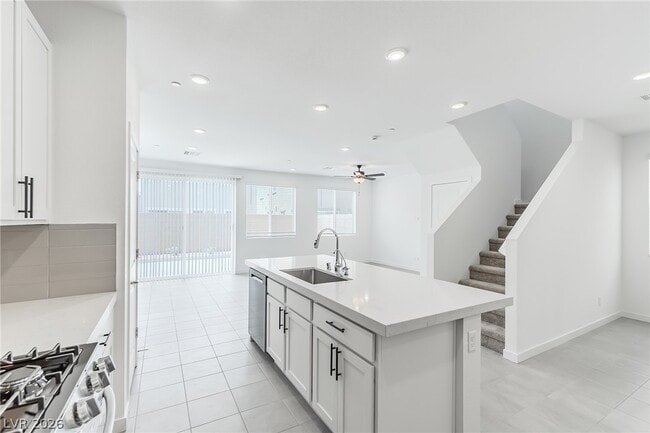 873 Camargo St