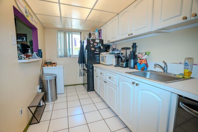 13917 SW 90th Ave Unit 214 b