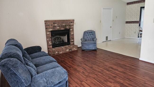 713 Mill Creek Rd