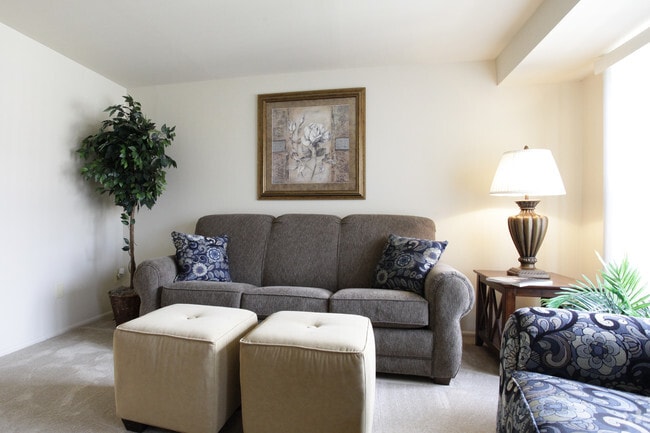 Photo - Yorktowne Townhomes