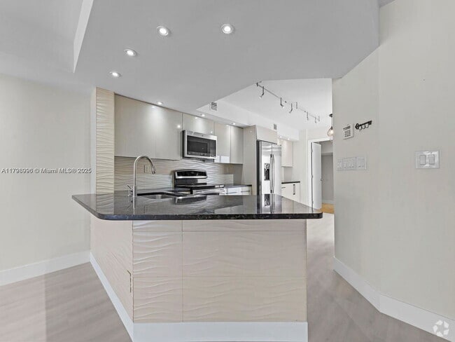 Building Photo - 3501 Magellan Cir Rental