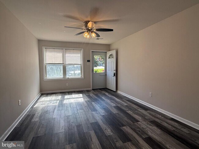 43 Park Valley Ln
