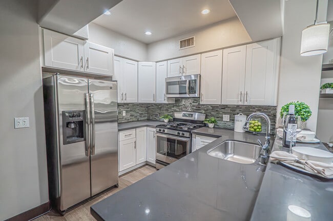 Photo - 24595 Town Center Dr Unidad 3205