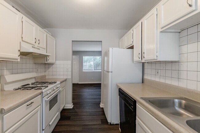 Photo - 776 Crestside Ct