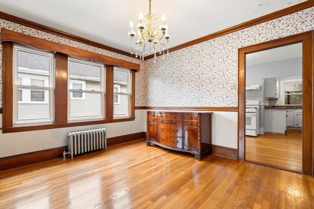 Photo - 19-21-21 Augustus Ave Unit 2