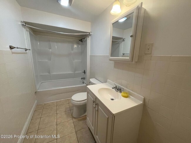 Photo - 313 N Apple St
