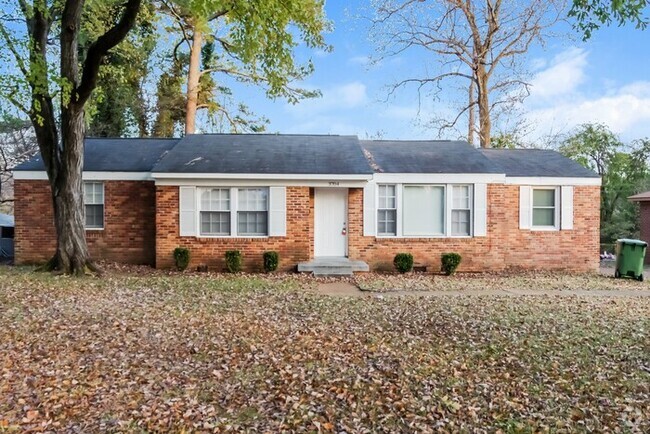 Building Photo - 3704 Lakewood Dr NW Rental