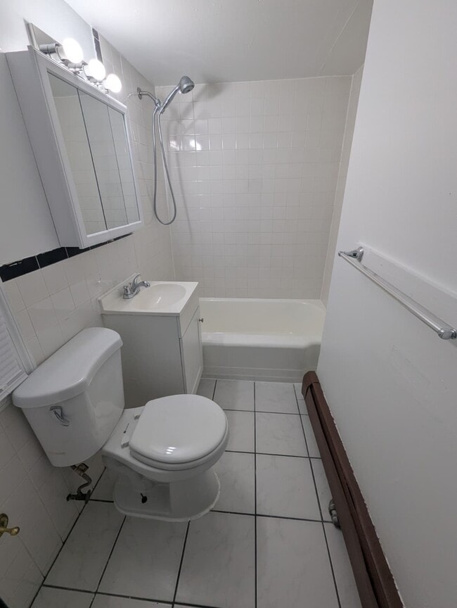 Photo - 478 Winthrop Ave Unit 3