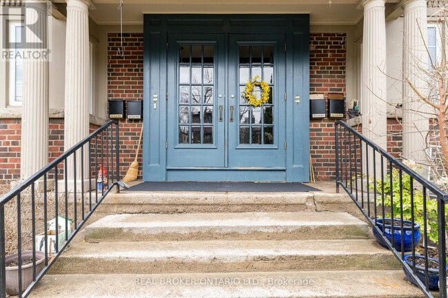 Photo - 462 Oriole Pkwy Unité 3