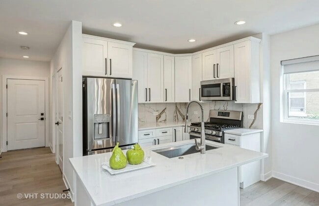 Photo - 823 N La Grange Rd Unidad 1