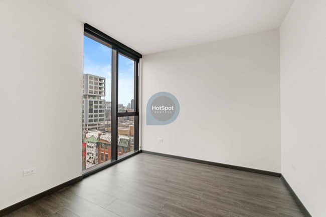 Photo - 1350 W Randolph St Unidad 1113