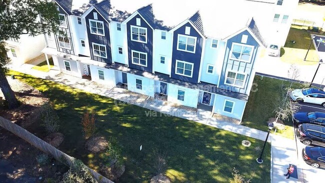 Building Photo - 4122 Salient St