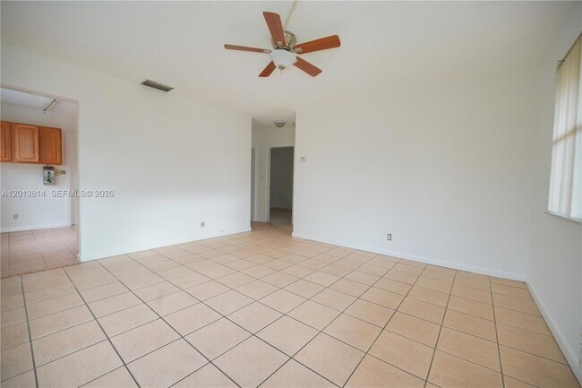 Photo - 5825 Buchanan St Unit 1