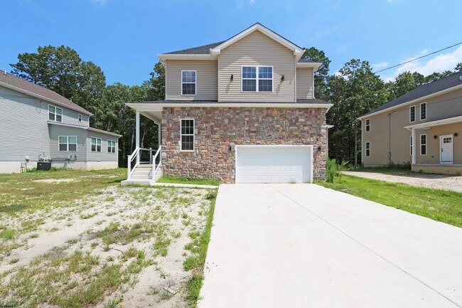 Photo - 438A Redwood Ave