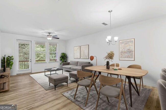 Photo - 1609 Salinger Ct