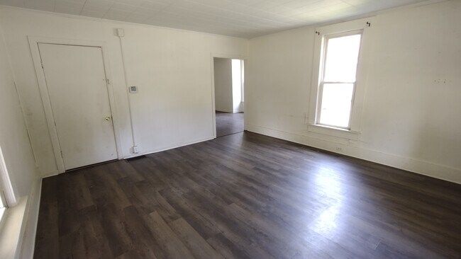 Photo - 700 E High Ave