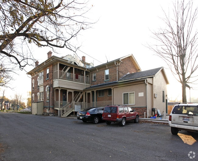 Photo - 324 FOREST LLC