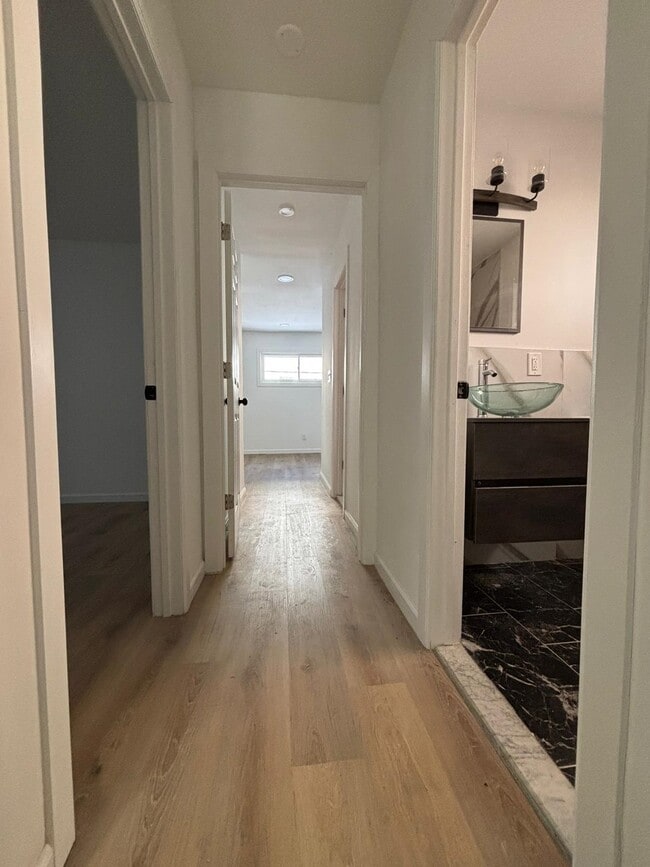 Photo - 9047 Palisade Ave