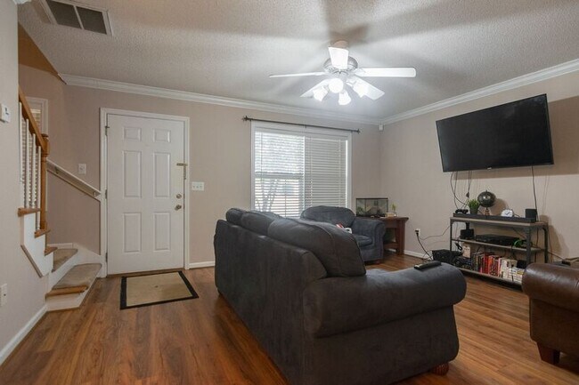 Photo - 1325 Cedar Shoals Dr