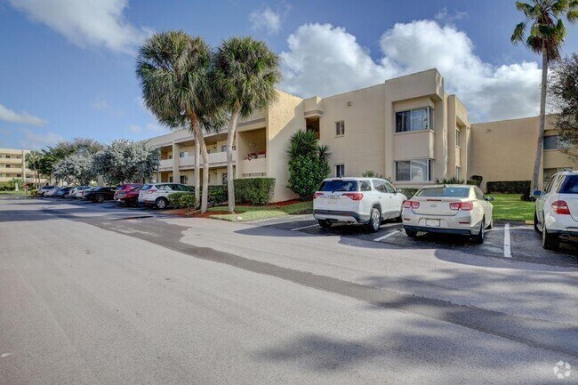 Building Photo - 3212 Strawflower Way Unit 204 Rental