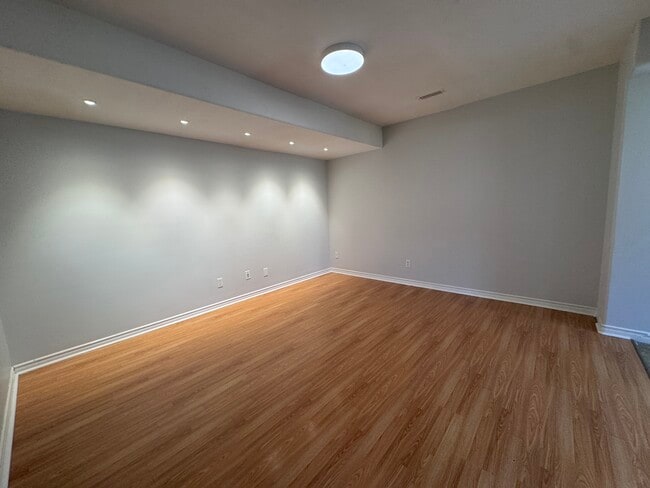 Photo - 23881 114A Av