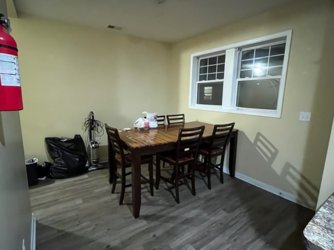 Photo - 1450 Cypress St