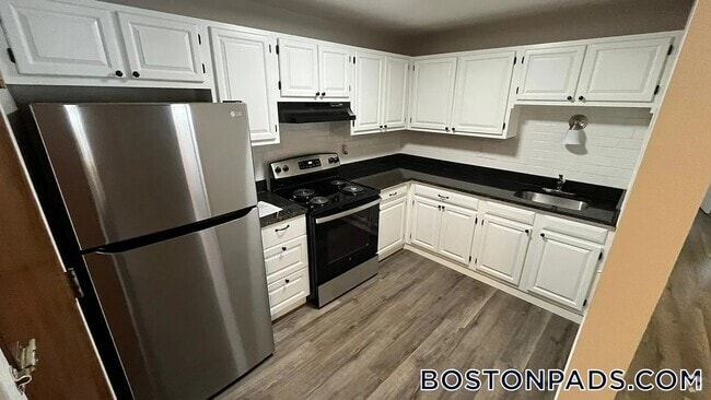 Building Photo - 310 Thompson Rd Rental