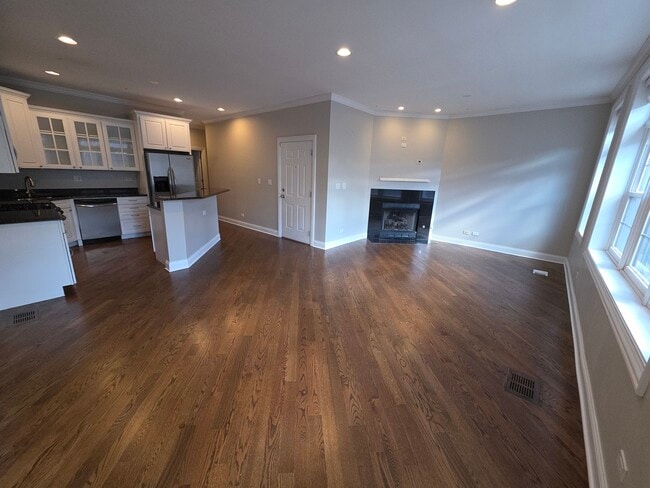 Photo - 1428 W Belmont Ave Unidad 2