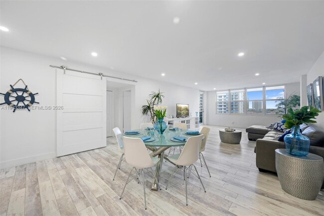 Photo - 3725 S Ocean Dr Unit 924