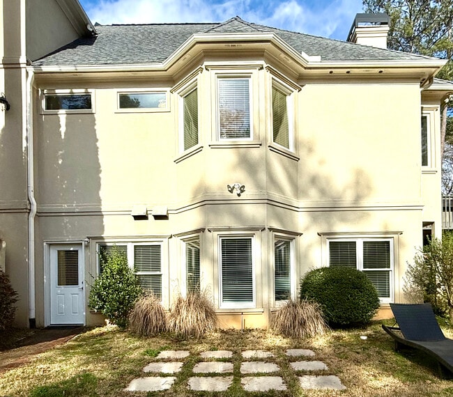 Building Photo - 3930 Paper Mill Rd SE Unit Garden Apartment