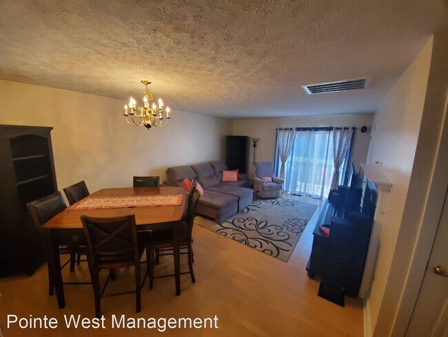 Photo - 2 br, 2.5 bath House - 870 Oak Tree Blvd