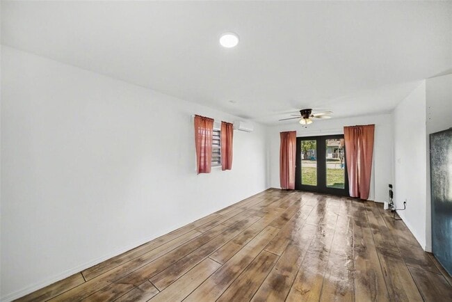 Photo - 38250 13th Ave