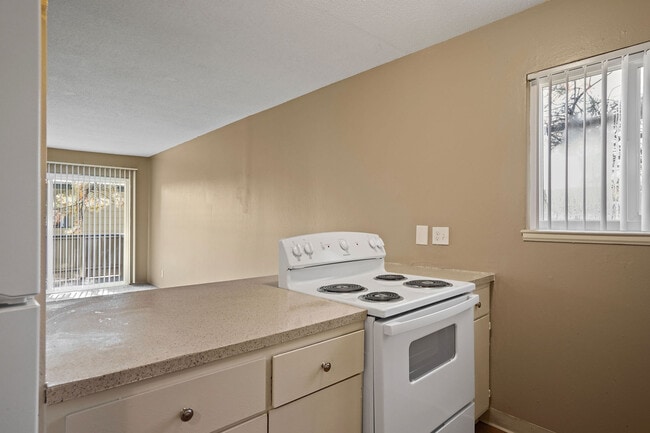 Emerald Estates Apartments