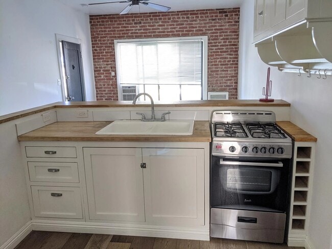 Photo - 1102 Stone St Unit 1104