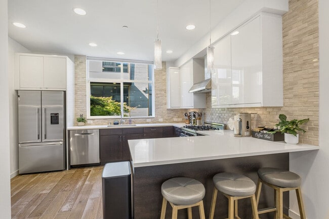 Photo - 722 3rd Ave N Unidad ID1232830P